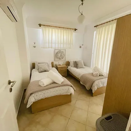 Appartement Lakeside Gardens - 2 Bedroom - Sleeps 6 Milas