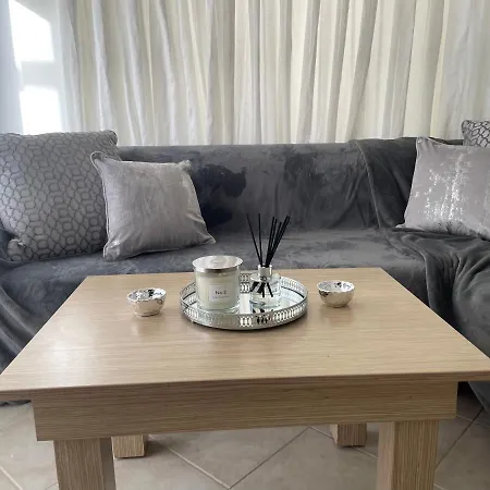 Lakeside Gardens - 2 Bedroom - Sleeps 6 Appartement Milas